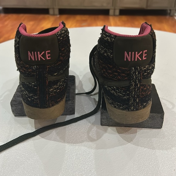 Nike Retro Blazer shoes - Picture 3 of 9